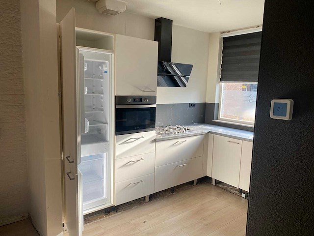 Ikook - keuken met indesit apparatuur - afbeelding 12 van  27
