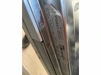 Ikook - keuken met indesit apparatuur - afbeelding 10 van  29
