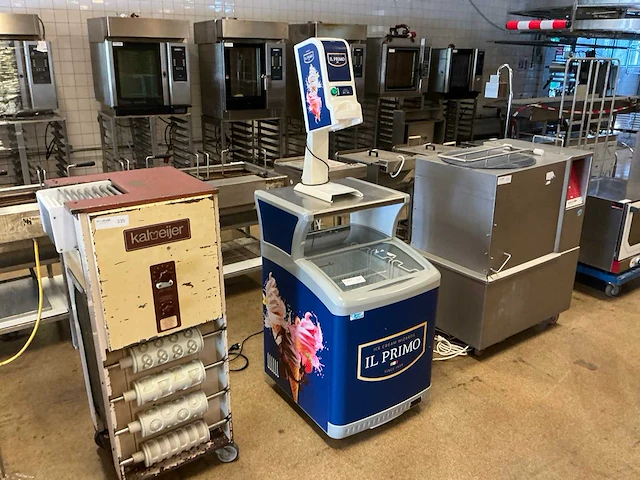 Il primo vrieskist met ijsdispenser - afbeelding 1 van  4