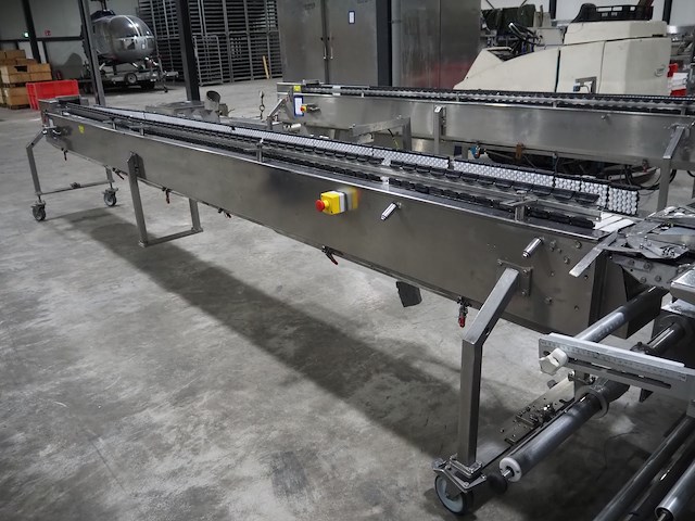 Ilapak - afbeelding 19 van  24