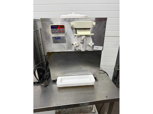 Ilka bql-a11 ijsmachine - afbeelding 1 van  3