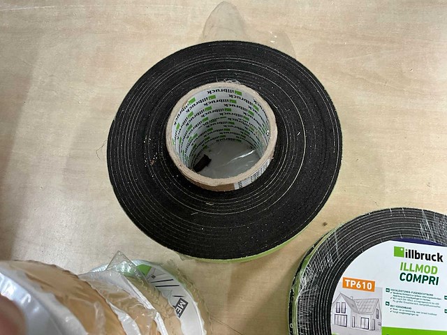 Illbruck me105 partij bitumen band - afbeelding 6 van  7
