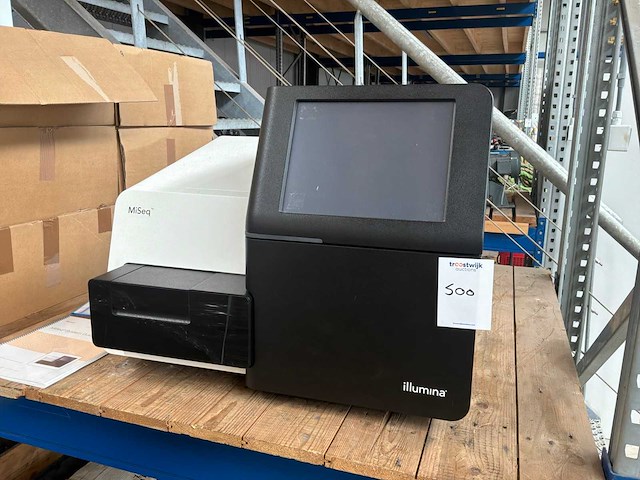 Illumina miseq sy-410-1003 laboratoriuminstrument voor dna-sequencing - afbeelding 1 van  11