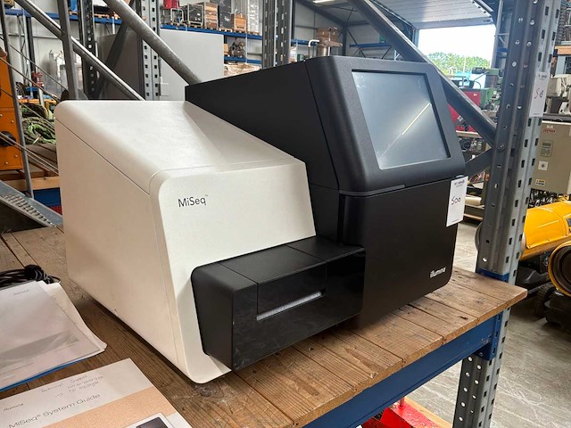 Illumina miseq sy-410-1003 laboratoriuminstrument voor dna-sequencing - afbeelding 5 van  11