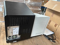 Illumina miseq sy-410-1003 laboratoriuminstrument voor dna-sequencing - afbeelding 8 van  11
