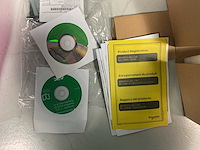 Illumina nextseq 500 diverse laboratoriumapparatuur - afbeelding 3 van  12