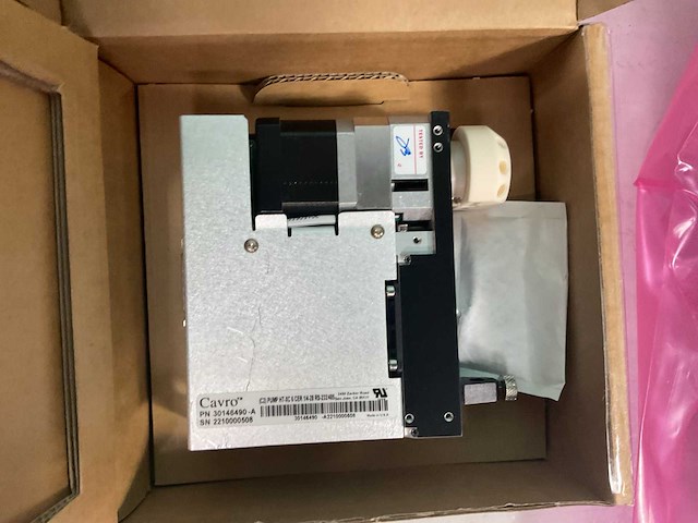 Illumina nextseq 500 diverse laboratoriumapparatuur - afbeelding 12 van  12