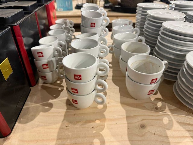 Illy - partij koffie & thee servies - afbeelding 5 van  5