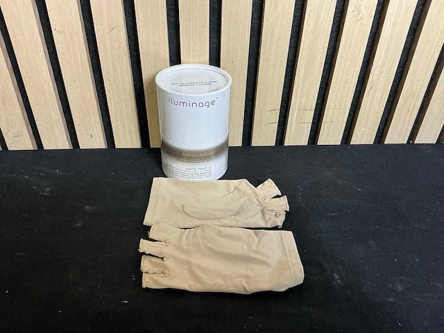 Iluminage beauty skin rejuvenating gloves (12x) - afbeelding 4 van  4