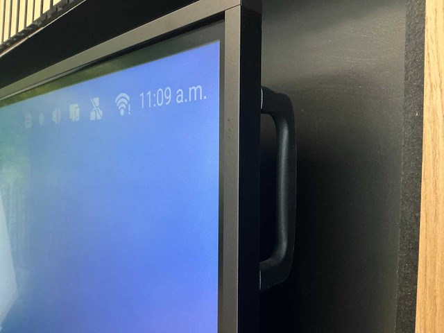 Ilyama 76” touchscreen televisie - afbeelding 7 van  12