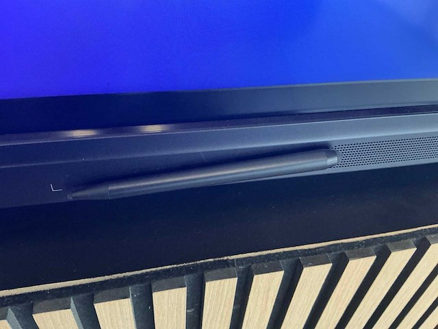 Ilyama 76” touchscreen televisie - afbeelding 10 van  12
