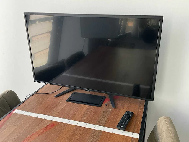 Ilyama prolite x4373hsu 42,5” televisie - afbeelding 1 van  1