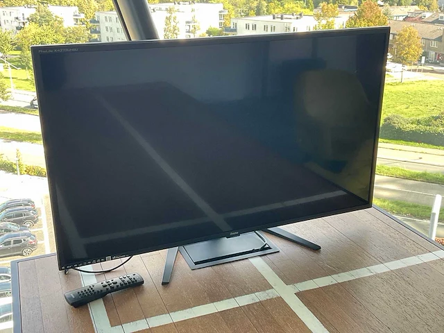 Ilyama prolite x4373hsu 42,5” televisie - afbeelding 1 van  2