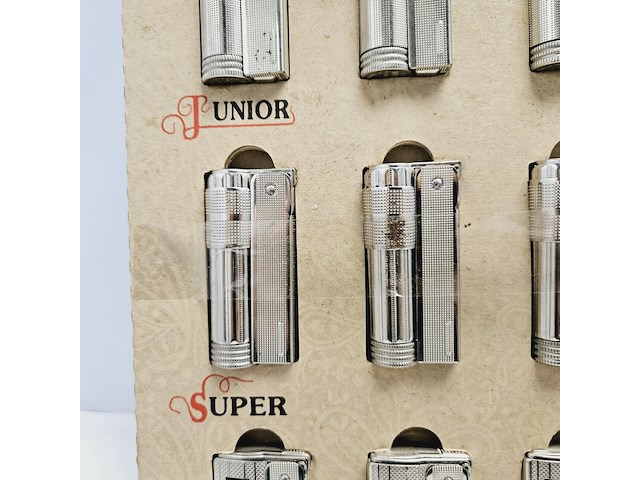 Imco austria aanstekers collectie met display uit 1956 - afbeelding 4 van  8