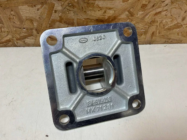 Imi norgren d2 qa/8160/42 cilinderbevestiging - afbeelding 6 van  6