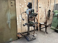 Imm rf-4002f kolomboormachine - afbeelding 1 van  8