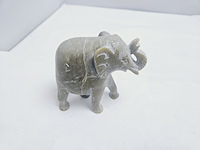 Imperial elephant antieke soapstone sculptuur - afbeelding 4 van  5