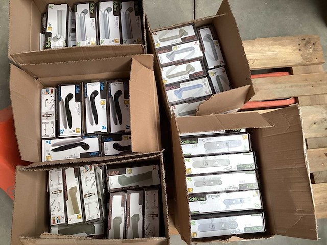 Impresso palletdeal diverse deurbeslag (133x) - afbeelding 1 van  5