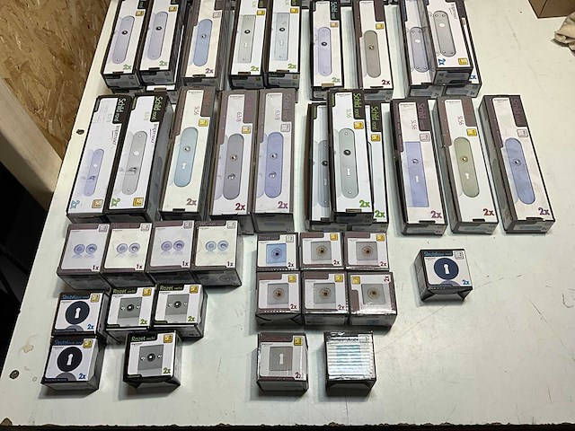 Impresso partij divers deurbeslag (66x) - afbeelding 12 van  17