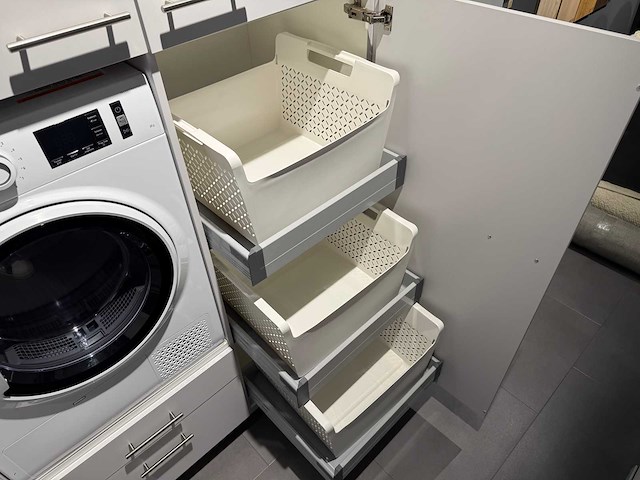 Impuls - bijkeuken met bauknecht wasmachine - afbeelding 7 van  21