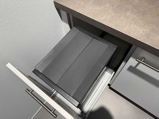 Impuls - bijkeuken met bauknecht wasmachine - afbeelding 16 van  19