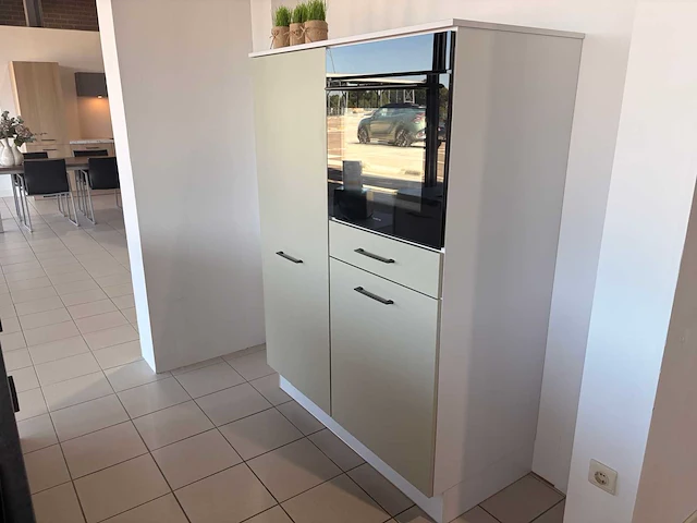Impuls - showroomkeuken met inventum apparatuur - afbeelding 5 van  20