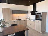 Impuls - showroomkeuken met inventum apparatuur