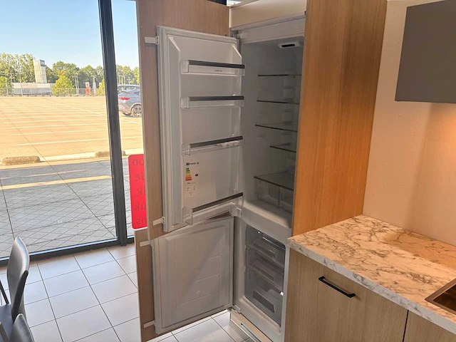 Impuls - showroomkeuken met inventum apparatuur - afbeelding 20 van  23