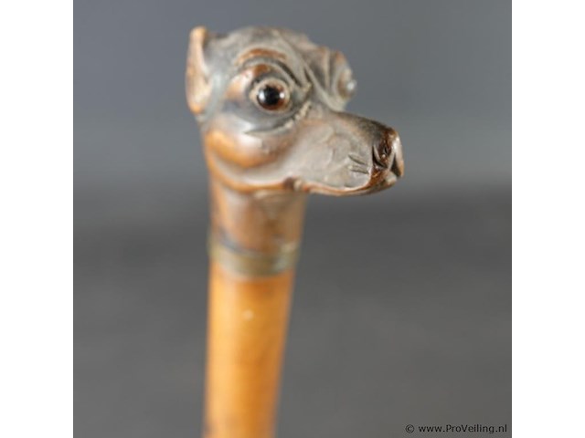 In fraai detail in hout gesneden briefopener - afbeelding 3 van  5