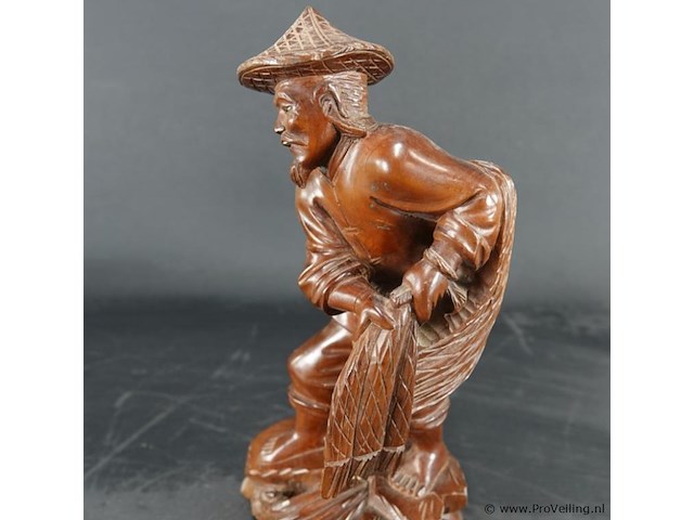 In hardhout gesneden chinese visser - afbeelding 3 van  5