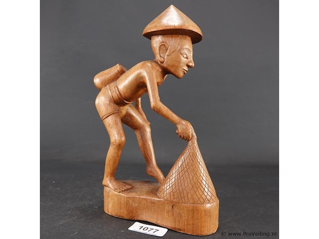 In hardhout gesneden indische figuur - afbeelding 1 van  5