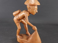 In hardhout gesneden indische figuur - afbeelding 2 van  5