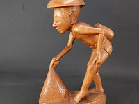 In hardhout gesneden indische figuur - afbeelding 3 van  5