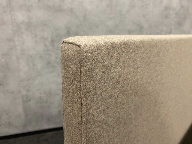 In hoogte instelbaar bureau 160x80 beige zwart - afbeelding 11 van  12