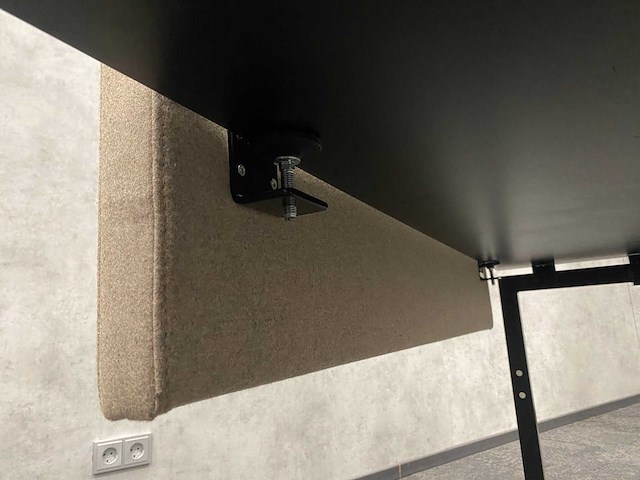 In hoogte instelbaar bureau 160x80 zwart beige - afbeelding 14 van  18