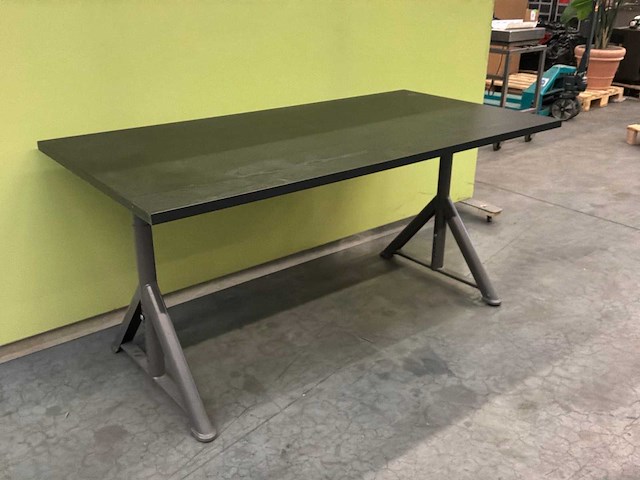 In hoogte verstelbaar bureau - afbeelding 5 van  5