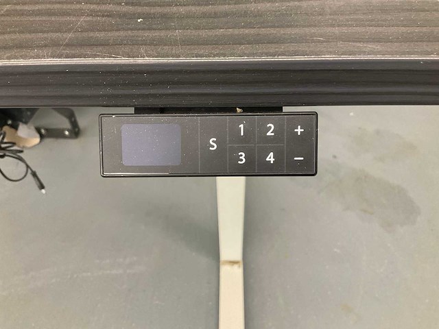 In hoogte verstelbaar bureau - afbeelding 2 van  3