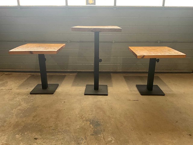 In hoogte verstelbare restauranttafel (3x) - afbeelding 2 van  8