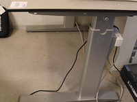 In hoogte verstelbare werktafel 115 x 75 cm. - afbeelding 2 van  3