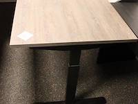 In hoogte verstelbare werktafel, afm. 120 x 80 cm. - afbeelding 2 van  2