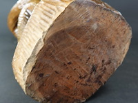 In hout gesneden afrikaans beeld - afbeelding 5 van  5