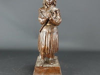 In hout gesneden figuur - afbeelding 1 van  5