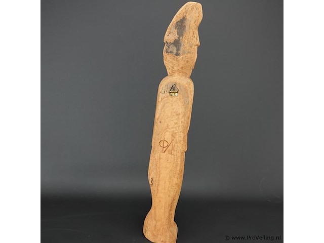In hout gesneden fluitspeler - afbeelding 4 van  5
