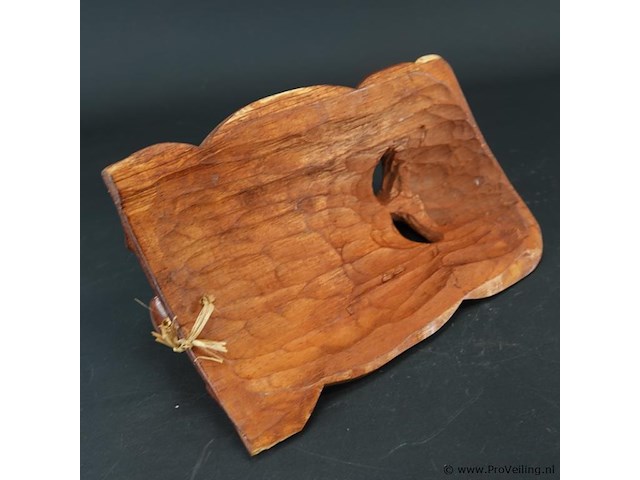 In hout gesneden masker - afbeelding 5 van  5