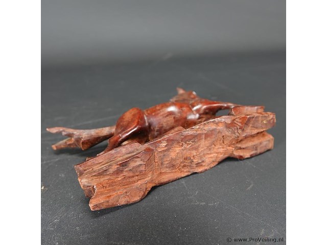 In hout gesneden paard - afbeelding 5 van  5