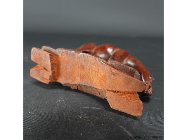 In hout gesneden paard - afbeelding 5 van  5