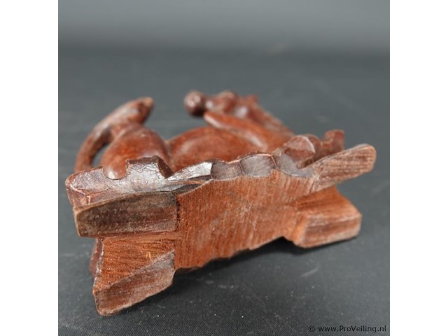 In hout gesneden paard - afbeelding 5 van  5