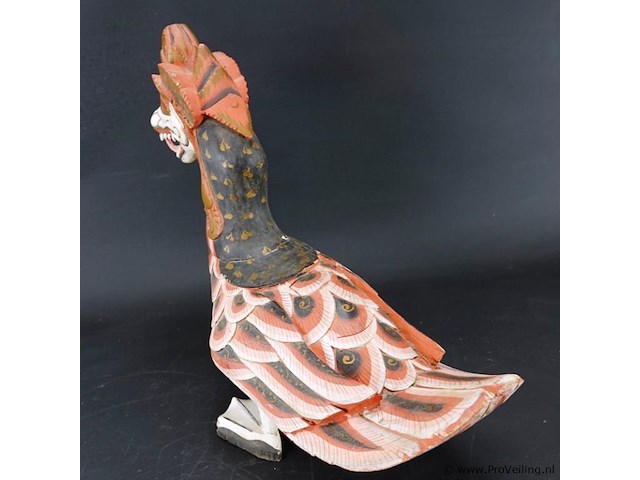 In hout handgesneden en beschilderd indonesische gestileerde garoeda. - afbeelding 3 van  5