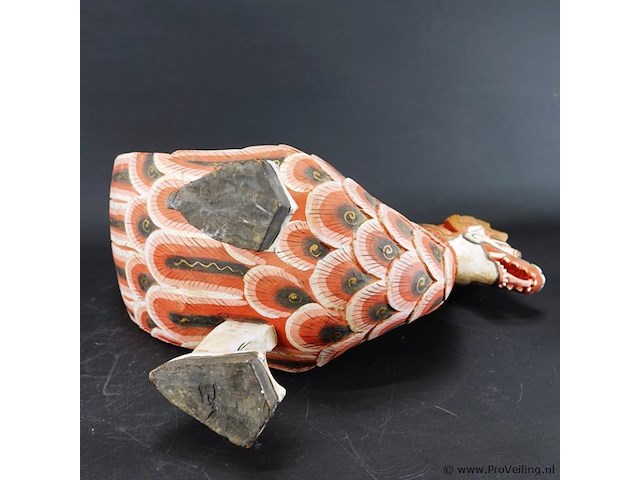 In hout handgesneden en beschilderd indonesische gestileerde garoeda. - afbeelding 5 van  5