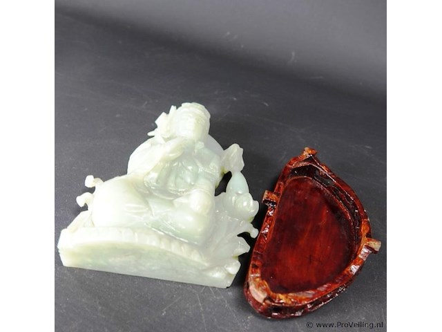 In jade gesneden quan yin - afbeelding 5 van  5